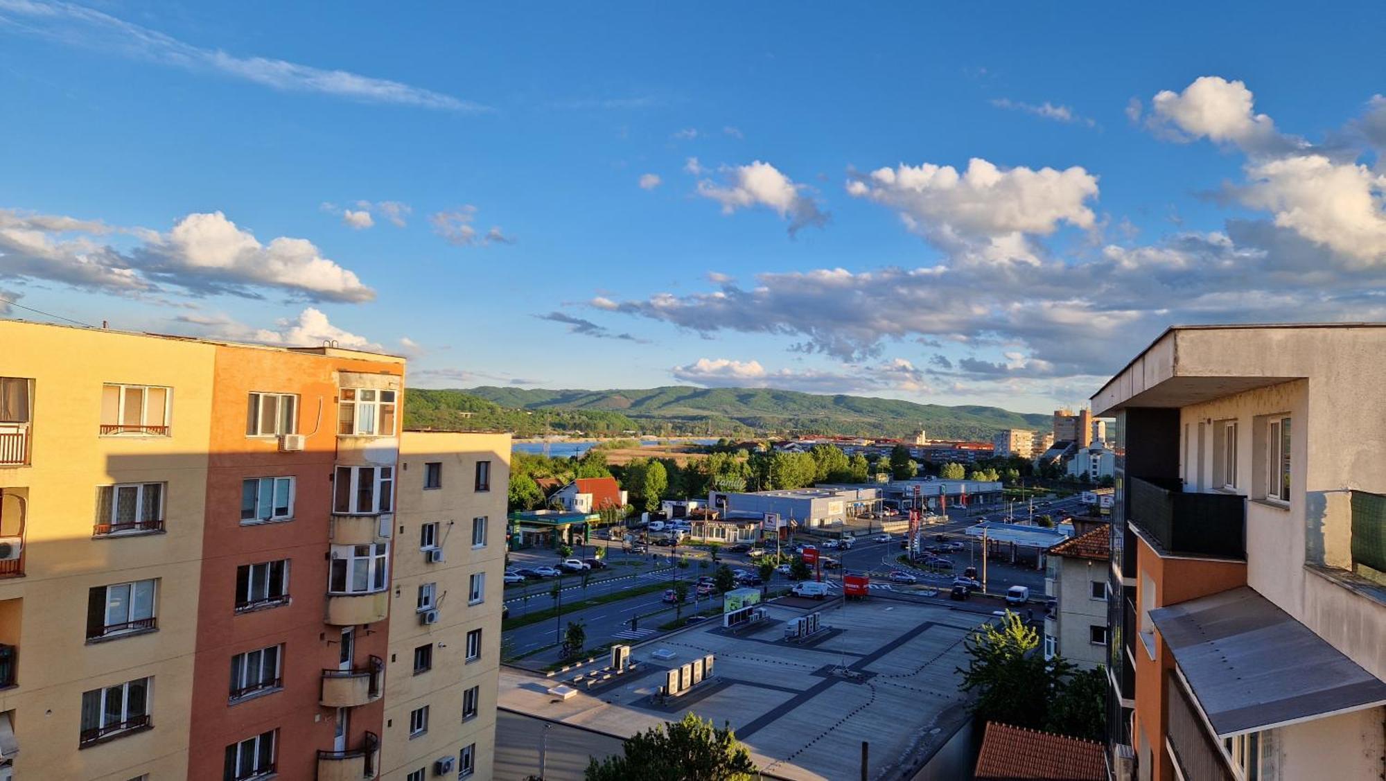 Central Modern View Ap Râmnicu Vâlcea Eksteriør bilde